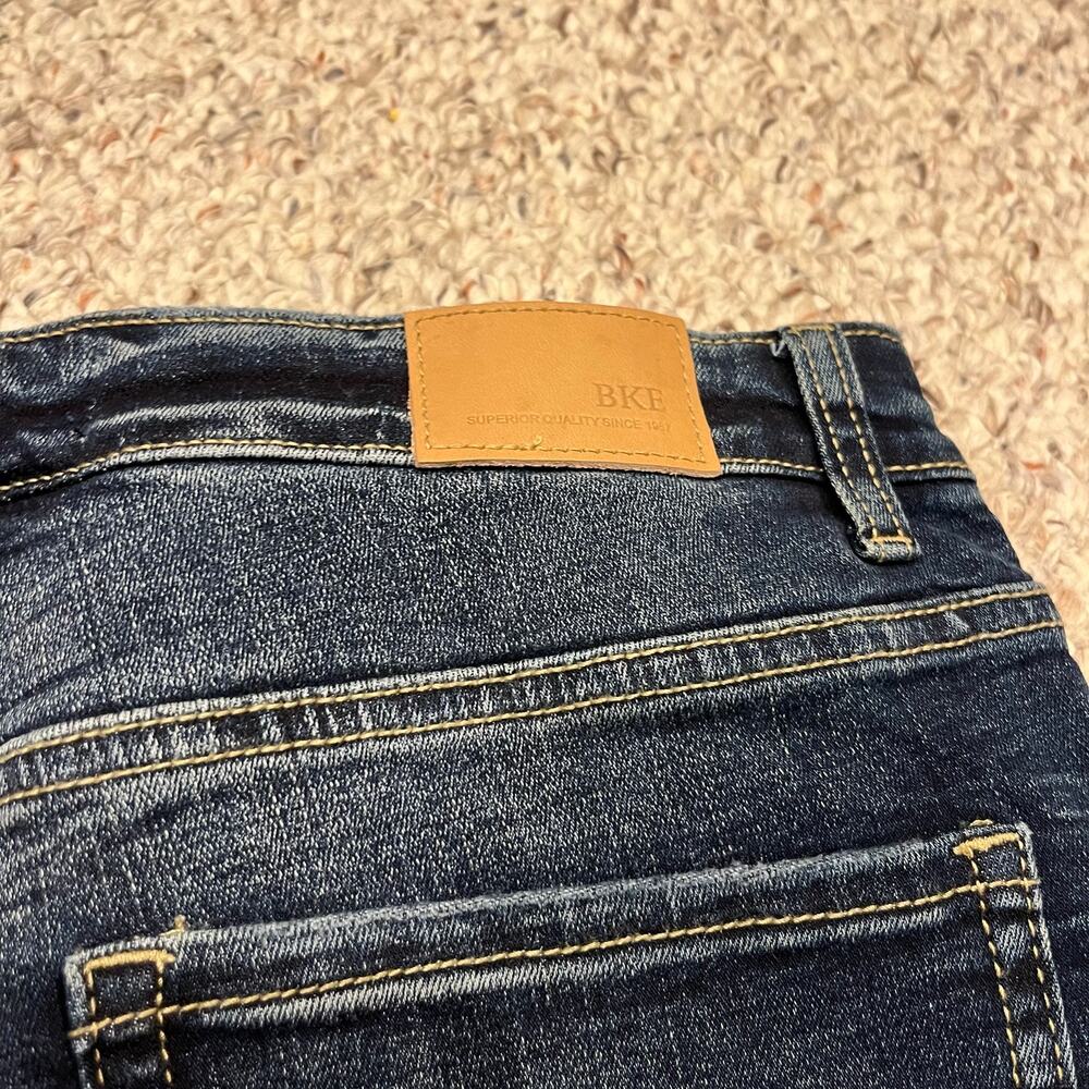 BKE Billie Flare Jeans Sz 30 x 37.5 Dark Wash Denim Grunge Long Length Casual - Picture 9 of 9